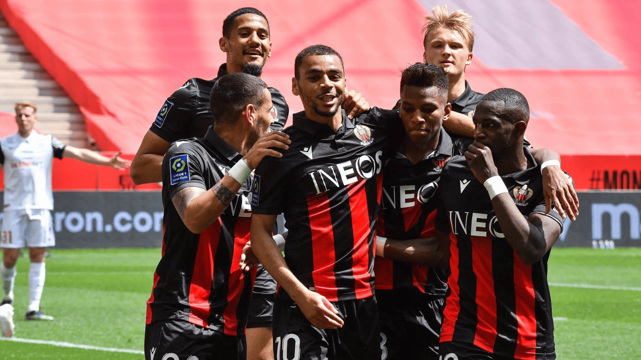  密尔沃基雄鹿队最新消息 