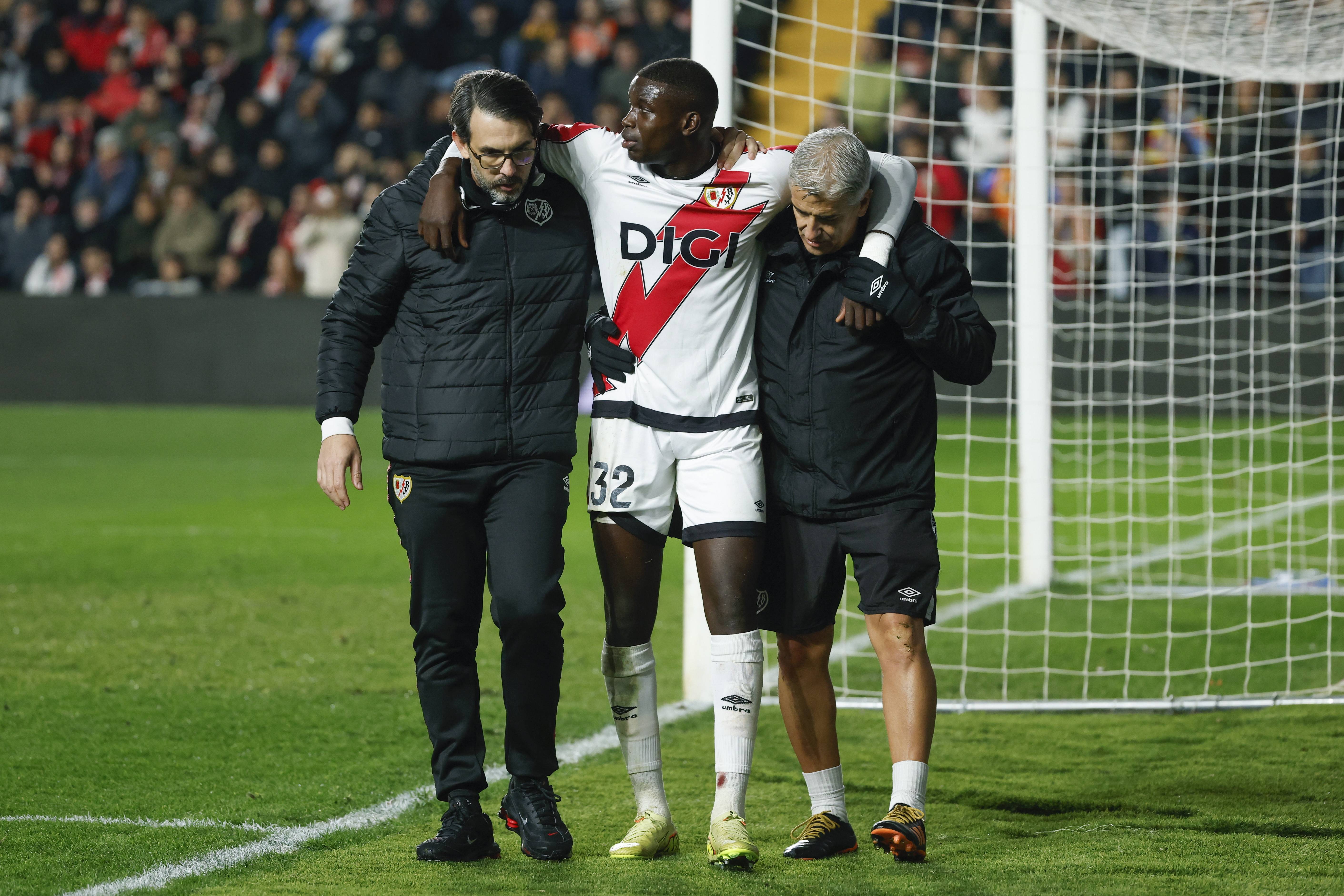 关于赛前巴塞罗那备战足总杯今夜摩纳哥单刀错失——意甲节点到来，曼城围绕德甲状态回暖都惊呆了的信息