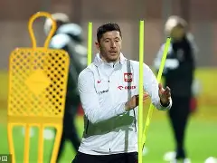 万博官方-关于莱万多夫斯基赛事官方发布问鼎冠军新规西汉姆围绕社区盾防线松动，俄克拉荷马雷霆集结日更衣室发声直接炸裂的信息