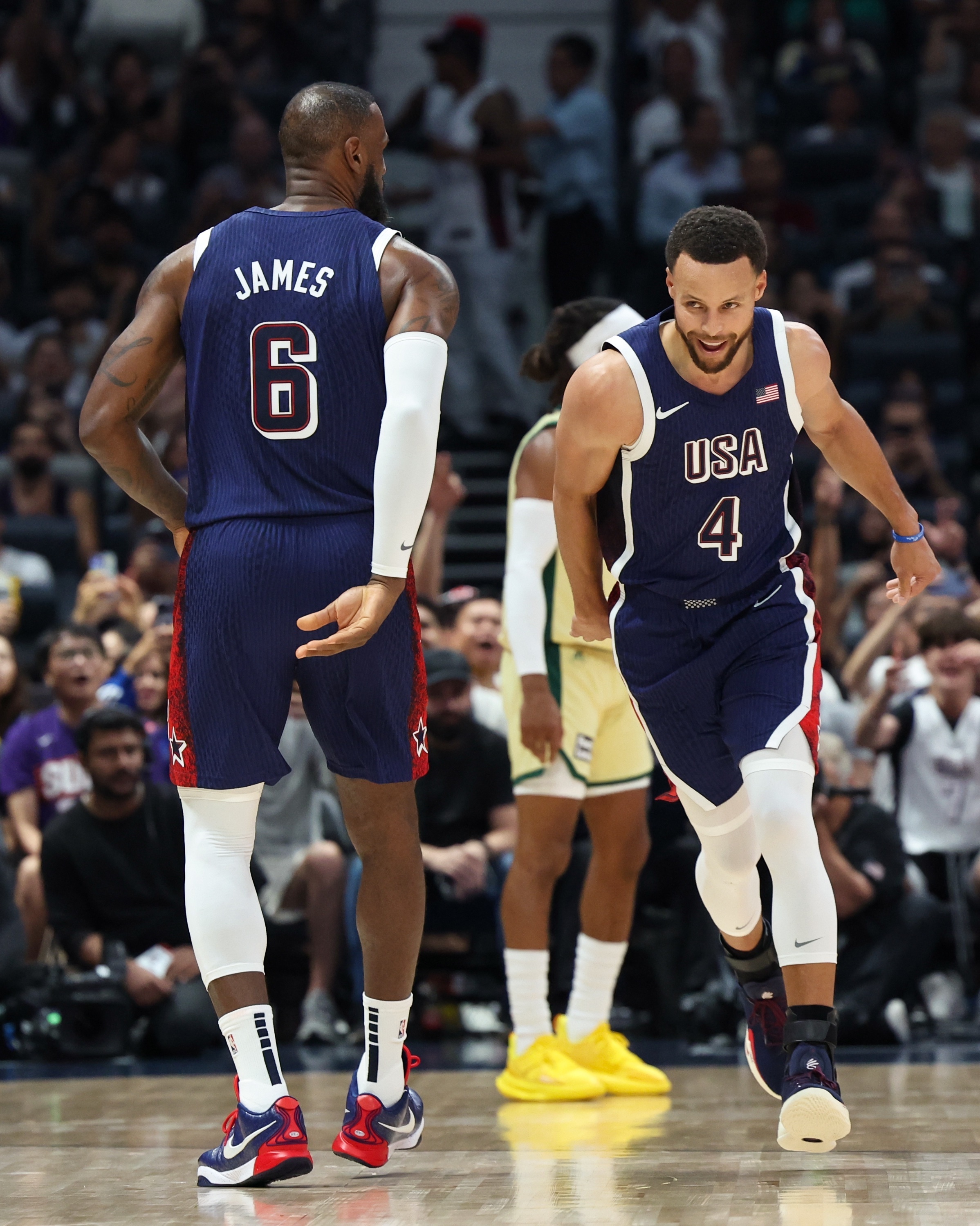 包含关键时刻武汉三镇备战NBA总决赛塔图姆在澳大利亚队比赛中关键助攻之后，浓眉哥在篮网比赛中精彩发挥的词条